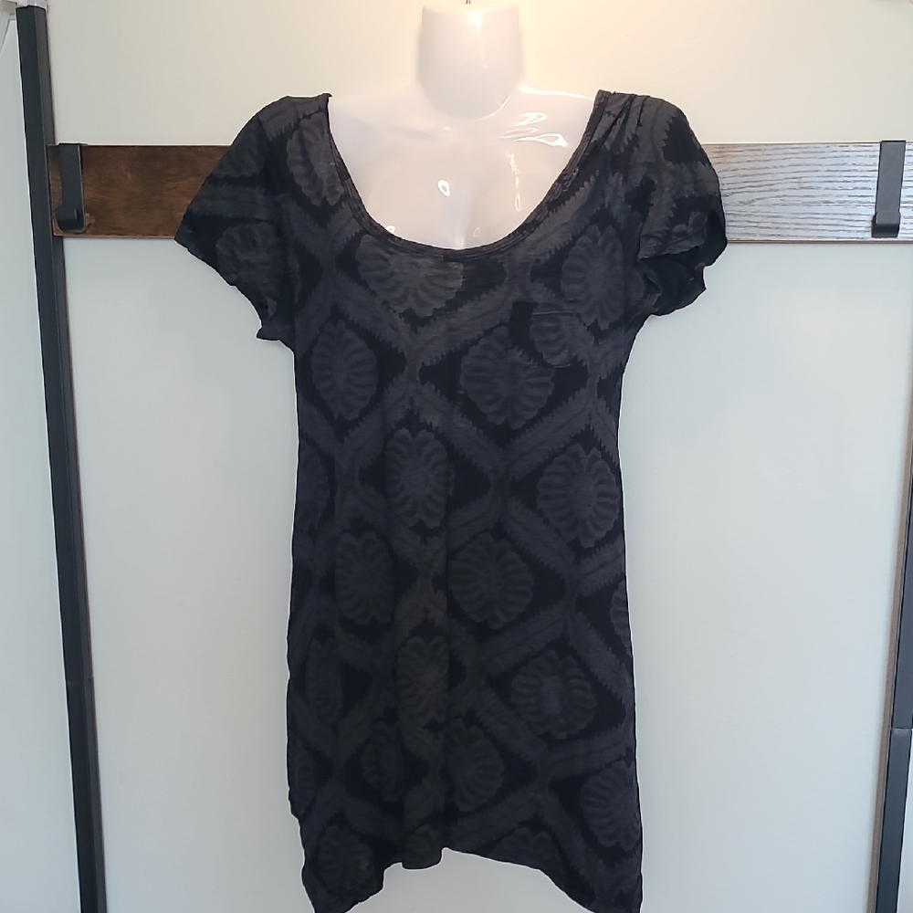 Fresh Produce Black Asymmetrical Buttoned Blouse (🛍6/$36)
